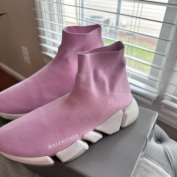 Authentic Balenciaga Speed 2.0 - Picture 2 of 6